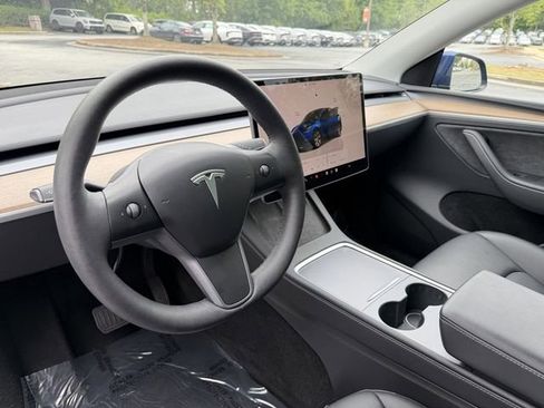 Used 2023 Tesla Model Y Long Range AWD/4WD image 13