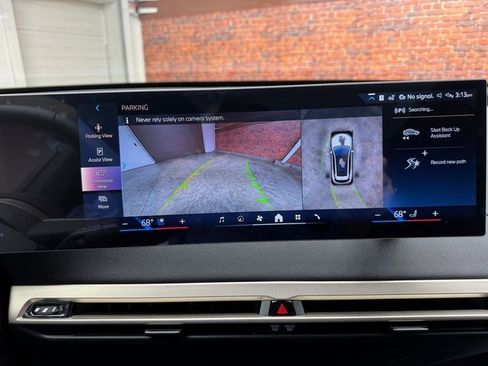 Used 2026 BMW iX xDrive60 image 21