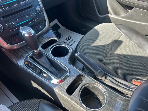 Used 2015 Chevrolet Malibu LT w/ Power Convenience Package image 19