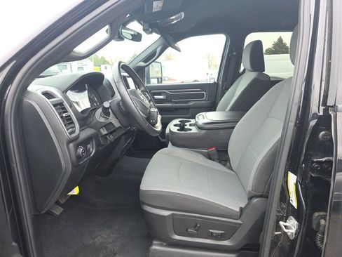 Used 2024 RAM 2500 Big Horn w/ Bed Utility Group image 2