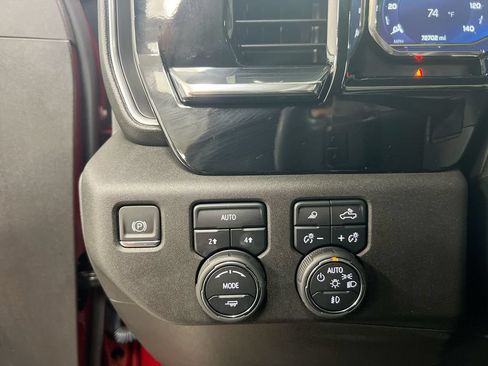 Used 2024 Chevrolet Silverado 1500 LTZ w/ LTZ Convenience Package II AWD/4WD image 19