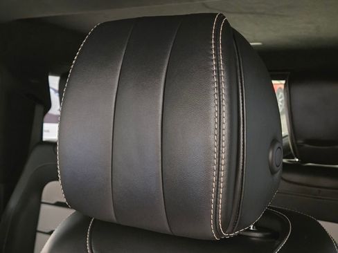 Used 2021 Mercedes-Benz G 63 AMG 4MATIC w/ G Manufaktur Interior Package image 34