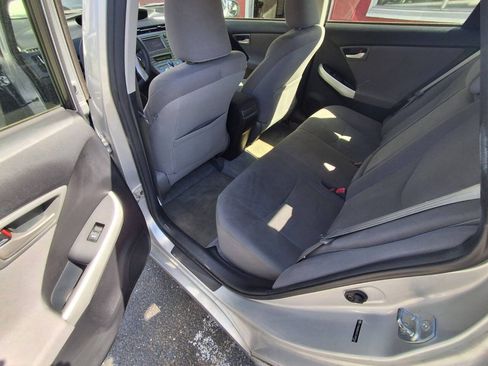 Used 2012 Toyota Prius Three FWD image 6