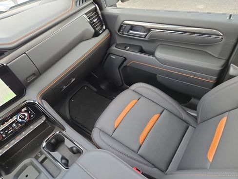 Used 2026 GMC Sierra 2500 AT4 image 15