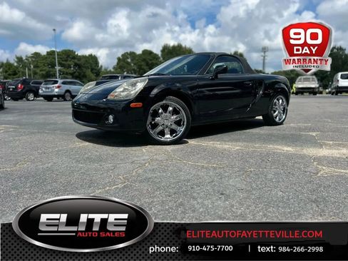 Used 2003 Toyota MR2 image 1
