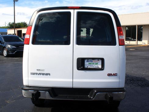 Used 2023 GMC Savana 2500 w/ Driver Convenience Package image 5