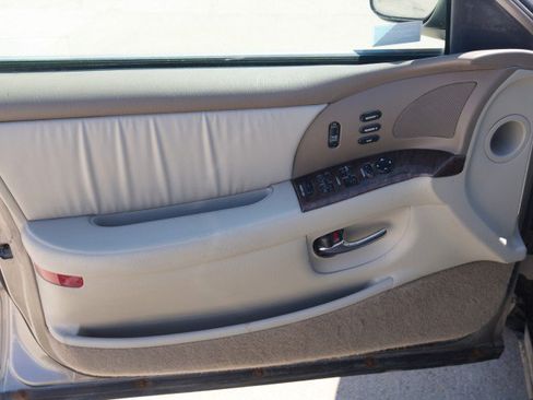 Used 2004 Buick Park Avenue FWD image 9