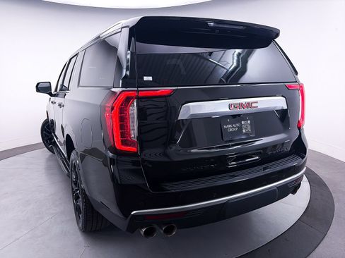 Used 2023 GMC Yukon XL Denali AWD/4WD image 4