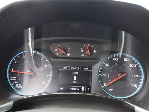 Used 2019 Chevrolet Equinox LS FWD image 25