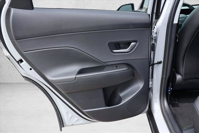 Used 2026 Hyundai Kona Limited FWD image 21