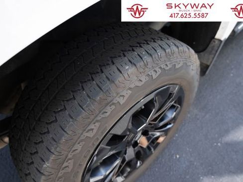 Used 2024 Chevrolet Silverado 1500 LTZ w/ Technology Package image 32