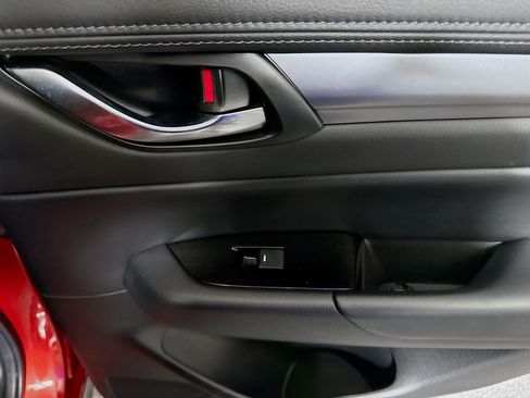 Used 2020 MAZDA CX-5 Touring FWD image 31