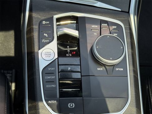 Used 2024 BMW 330i Sedan image 23