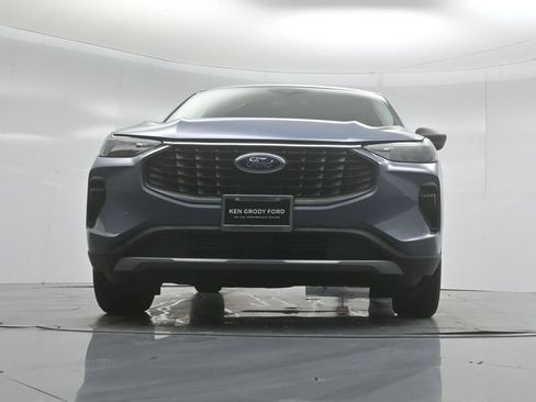 Certified 2023 Ford Escape Active FWD image 43