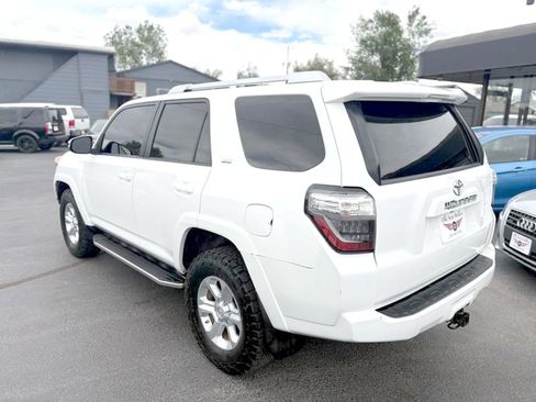 Used 2015 Toyota 4Runner SR5 Premium AWD/4WD image 4