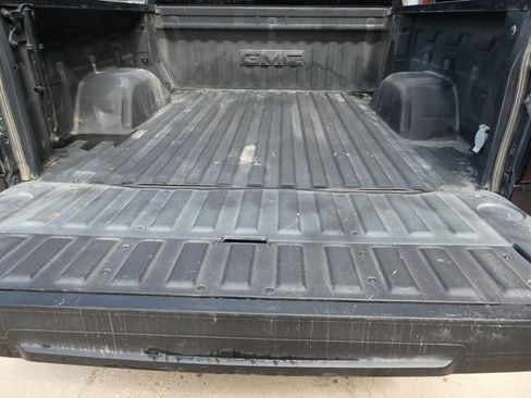 Used 2022 GMC Sierra 1500 SLT w/ SLT Premium Package image 8