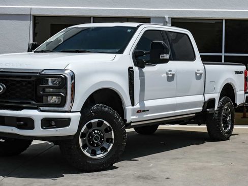 Used 2024 Ford F350 Lariat w/ Lariat Ultimate Package AWD/4WD image 6