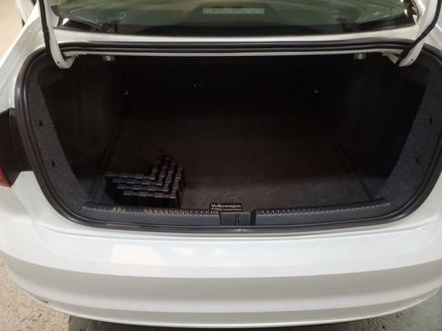 Used 2017 Volkswagen Jetta S image 24