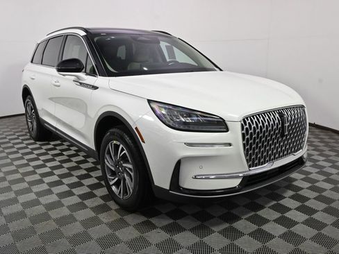 New 2026 Lincoln Corsair Premiere image 9