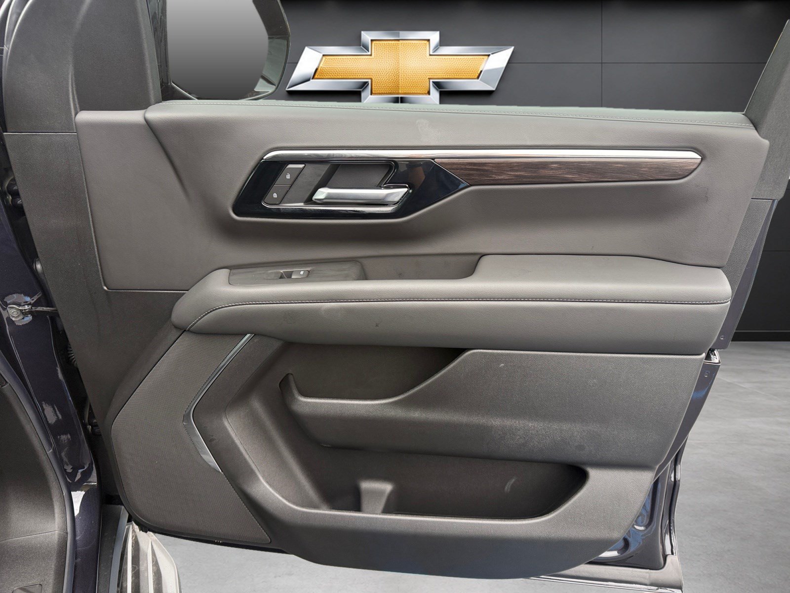 New 2027 Chevrolet Tahoe LS RWD image 8