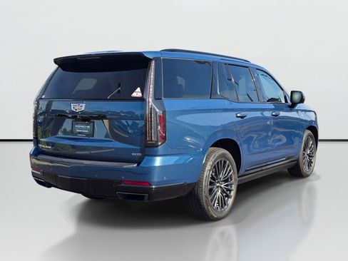 Used 2025 Cadillac Escalade Sport Platinum AWD/4WD image 5