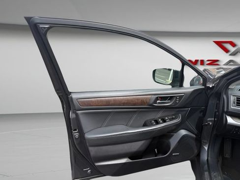 Used 2019 Subaru Outback 2.5i Limited AWD/4WD image 11