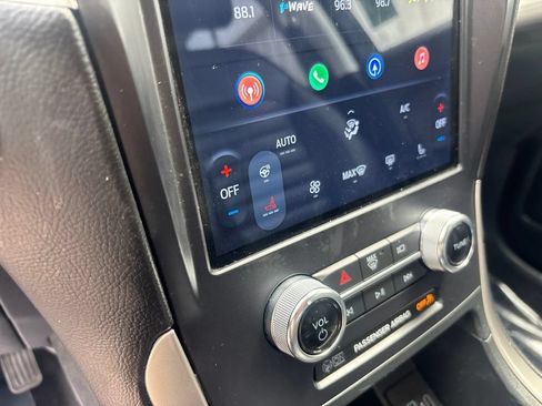 Used 2024 Ford Edge SEL w/ Convenience Package AWD/4WD image 19