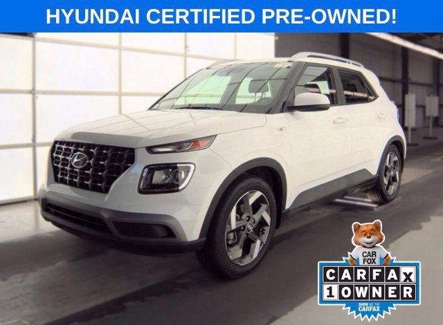 Certified 2026 Hyundai Venue SEL FWD image 1