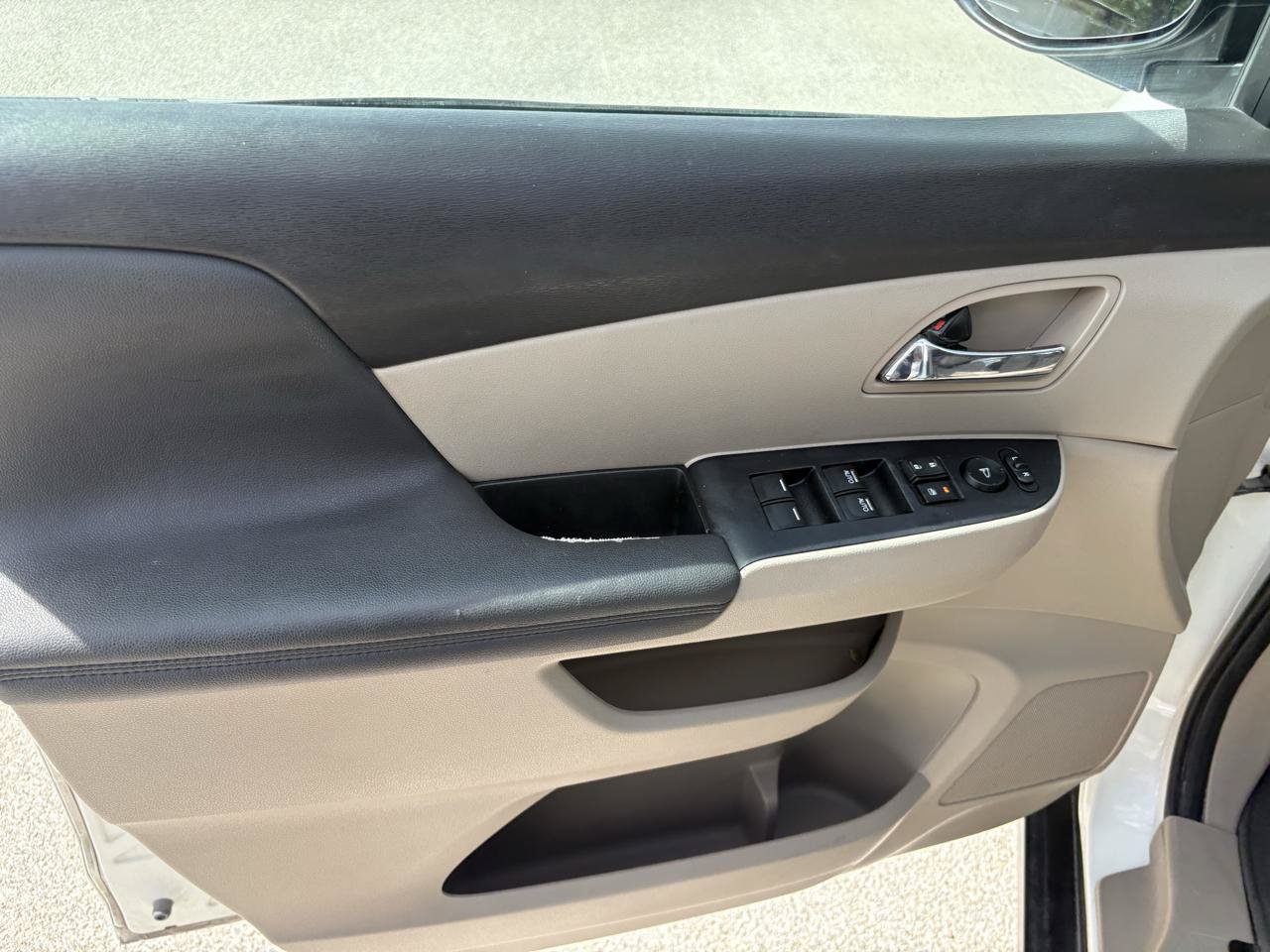 Used 2014 Honda Odyssey EX-L image 17