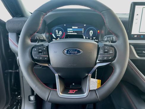 New 2026 Ford Explorer ST RWD image 7