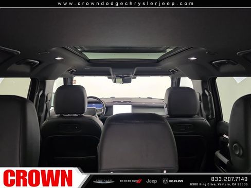 Used 2022 Land Rover Defender 110 X-Dynamic SE AWD/4WD image 21