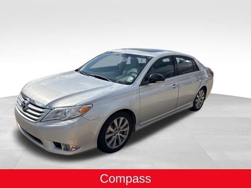Used 2011 Toyota Avalon Limited image 14