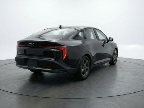 Used 2025 Kia K4 FWD image 9