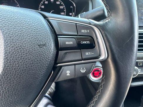 Used 2018 Honda Accord EX-L image 32