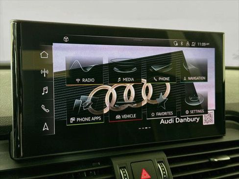 Certified 2023 Audi Q5 Premium w/ Convenience Package AWD/4WD image 16