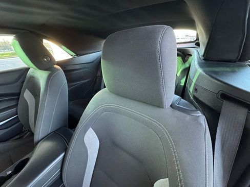 Used 2020 Chevrolet Camaro LT image 15