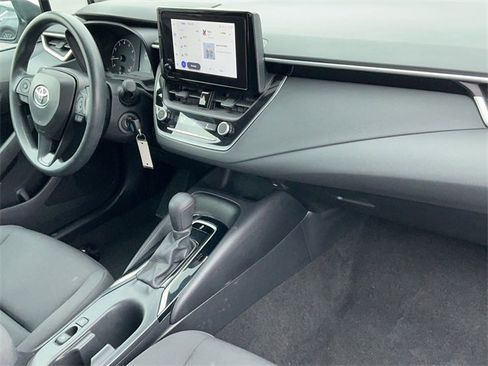 Used 2024 Toyota Corolla LE image 18