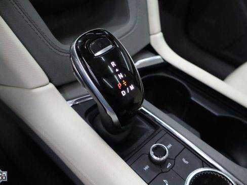 Used 2021 Cadillac XT6 Premium Luxury w/ LPO, Floor Liner Package image 19