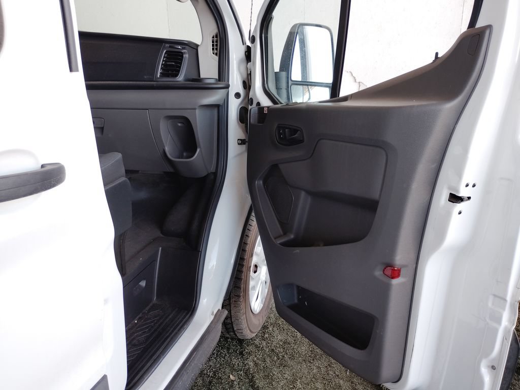 Used 2020 Ford Transit 150 XL RWD image 11