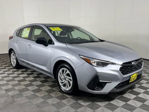Used 2025 Subaru Impreza 2.0i AWD/4WD image 3
