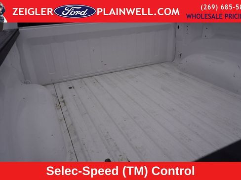 Used 2023 RAM 1500 Laramie w/ Off Road Group image 10