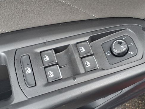 Certified 2023 Volkswagen Atlas SEL Premium image 19