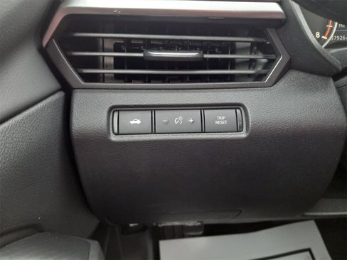 Used 2024 Nissan Altima 2.5 SV image 23