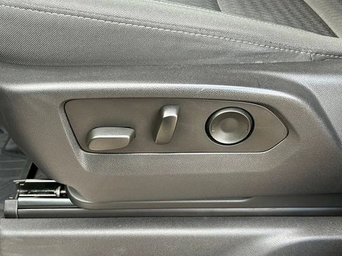 Used 2022 Chevrolet Silverado 1500 RST AWD/4WD image 21