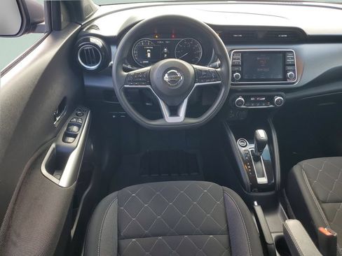 Used 2020 Nissan Kicks SV FWD image 12