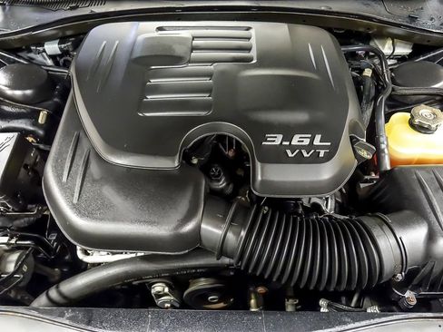 Used 2016 Chrysler 300 Limited w/ 300 Premium Group image 29