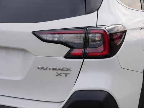 Used 2023 Subaru Outback Limited XT AWD/4WD image 17