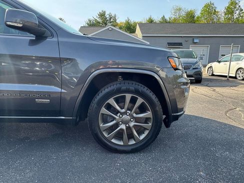 Used 2016 Jeep Grand Cherokee Limited 75th Anniversary AWD/4WD image 18