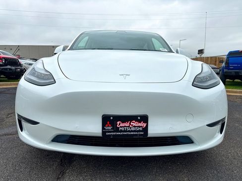 Used 2021 Tesla Model Y Long Range AWD/4WD image 2