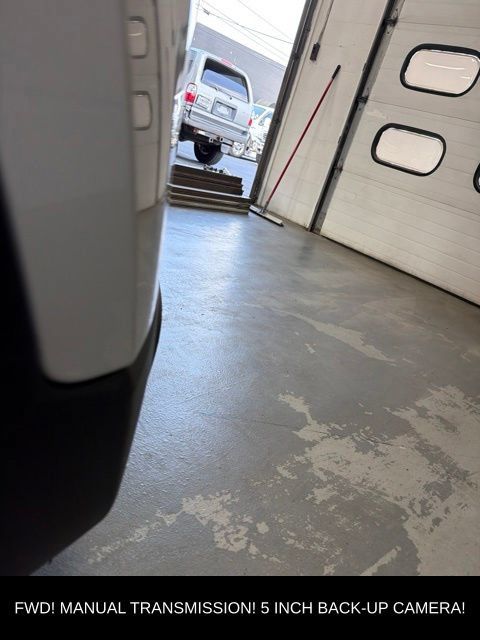 Used 2016 Jeep Renegade Latitude FWD image 10